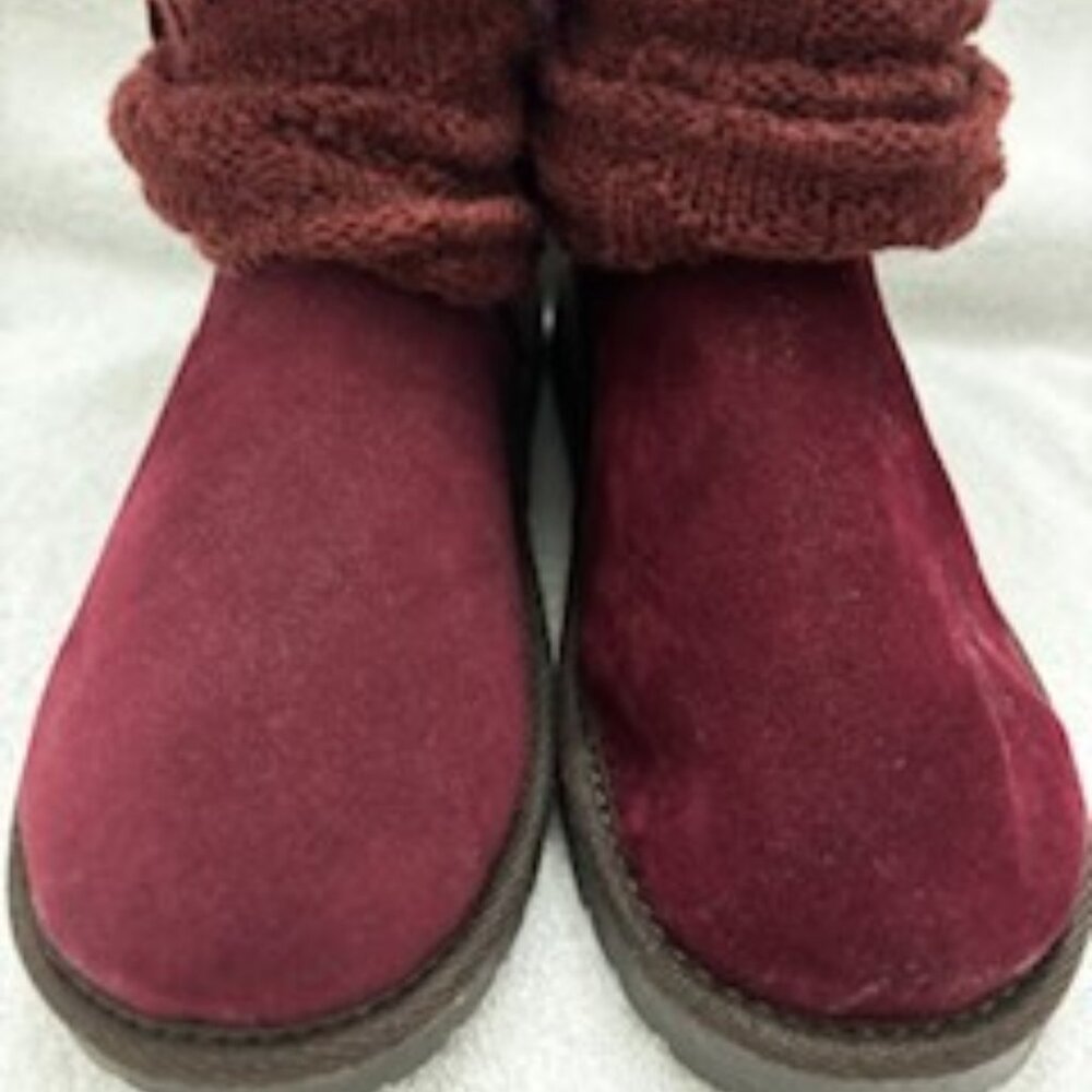 Essentials by Muk Luks "Laurel" maroon pull-on booties NWT Size 6